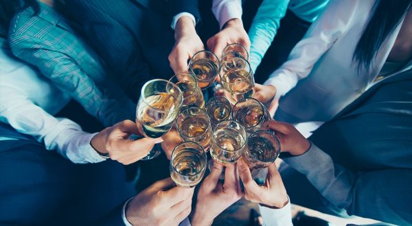 Tips For Proper Corporate Work Party Etiquette - Tribeca Rooftop + 360°