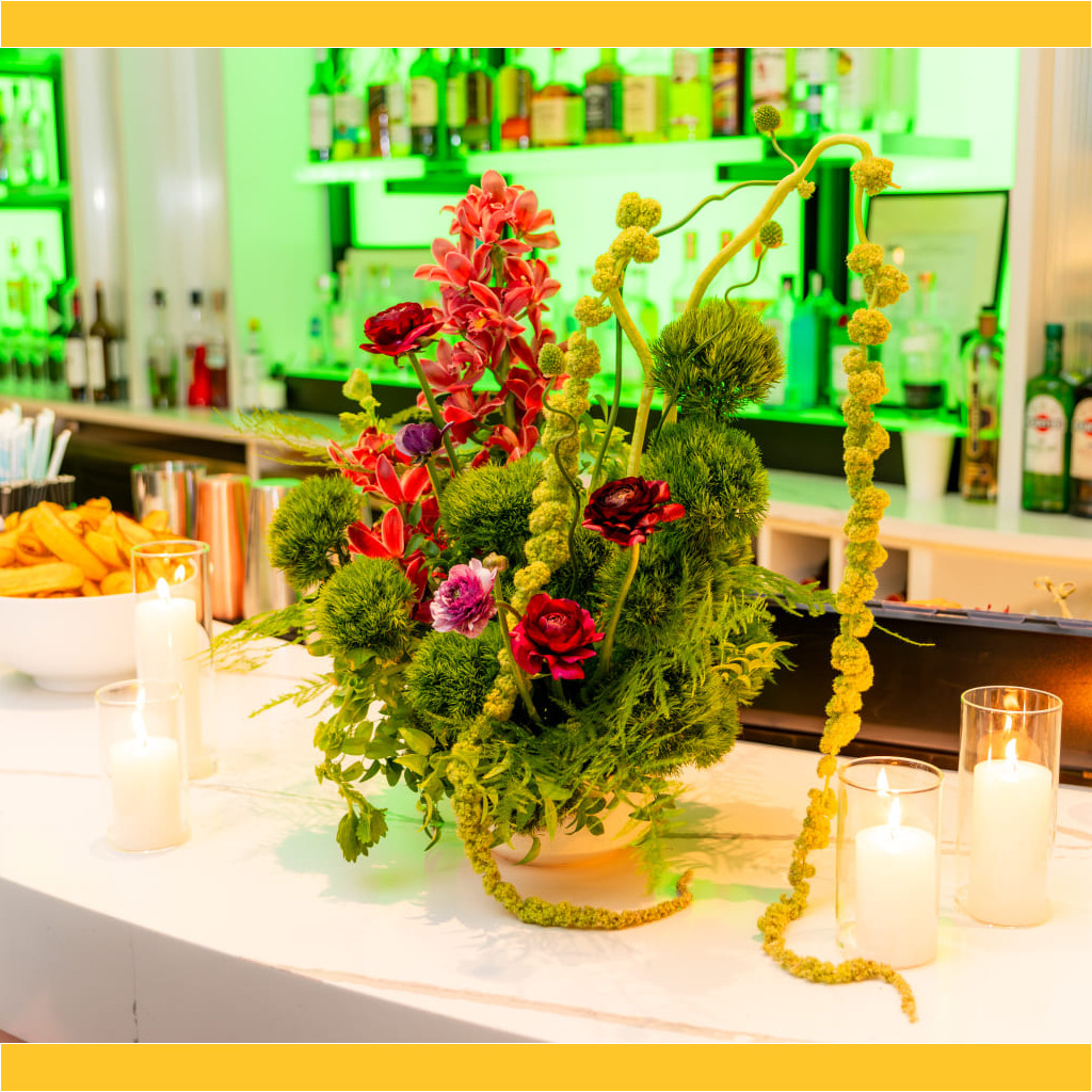 image of flower arrangement
